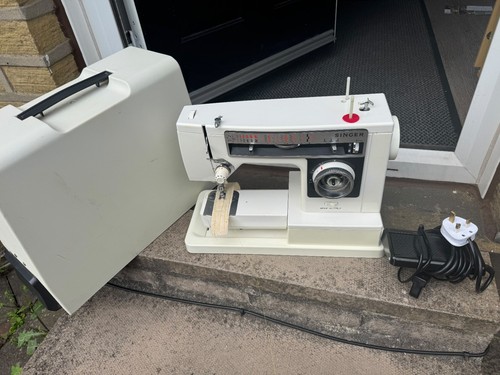 Singer 6136 electric sewing - ​singer,