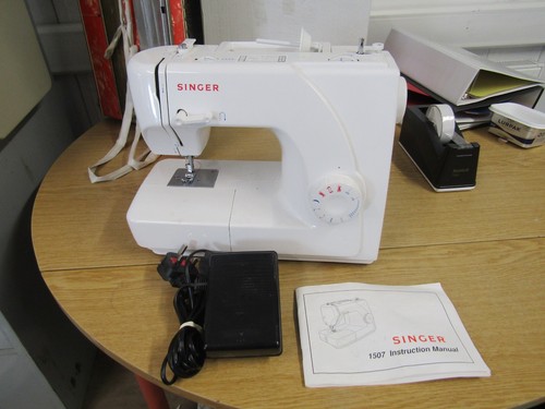 Singer model 1507 sewing - model,