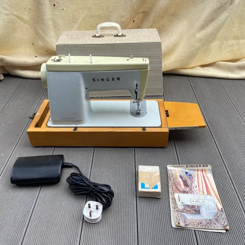 Vintage 1972 singer - 1972,