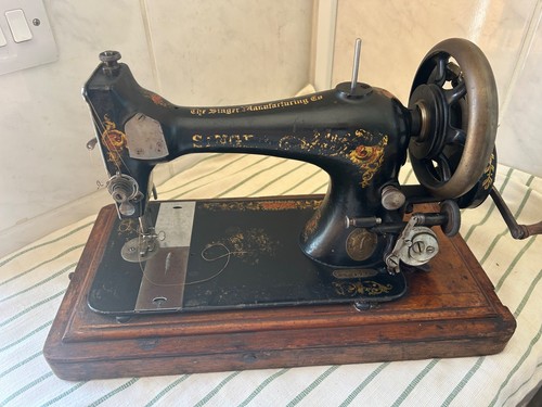 Vintage singer sewing machine - vintage,