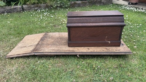 Vintage singer sewing machine - singer,
