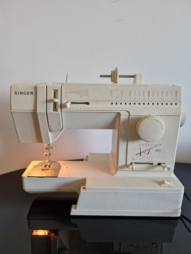 Singer sewing machine harmonie - singer,